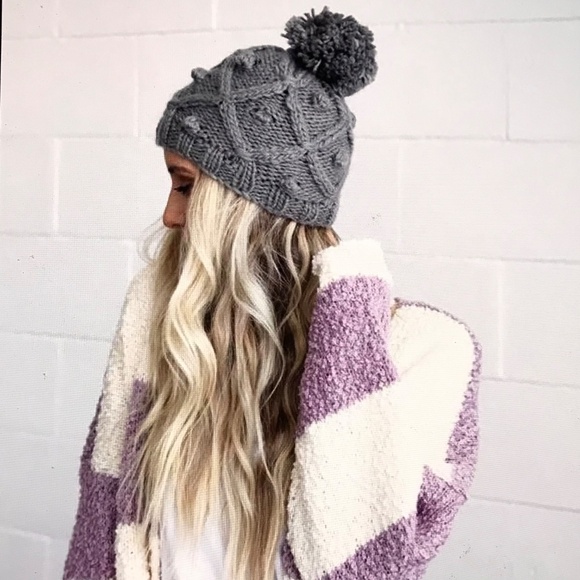 THREE BIRD NEST Ruggine Pommed Beanie Hat Gray NWT - Picture 3 of 14